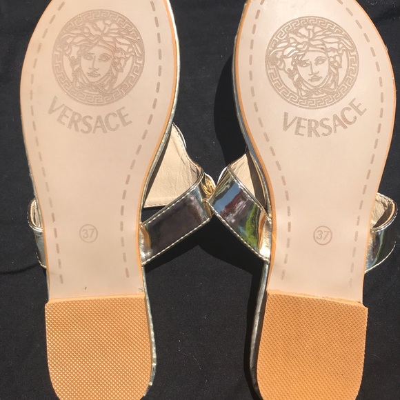 Versace “Pallazo” Gold Thong Sandals - Picture 5 of 5